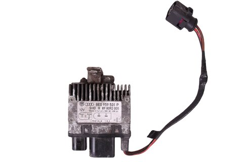 Riadiaca jednotka ventilátora chladiča 8E0959501P