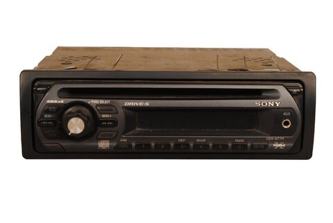 Autorádio CD, AUX, CHARGER univerzálne