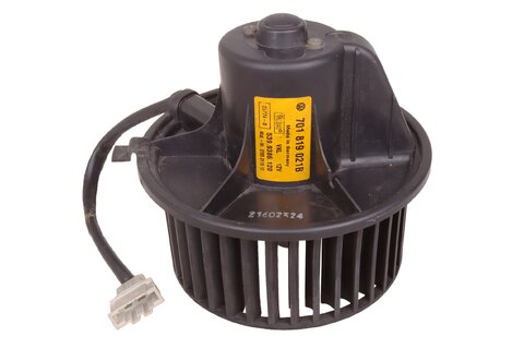 Ventilátor kúrenia 701819021B