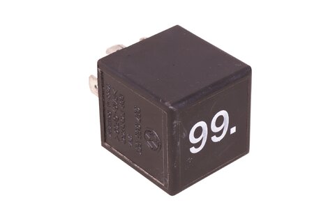 Relé (č.99) 3B0955531