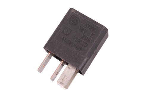 Relé 20A čierne 46520421