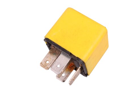 Relé 30A žlté 82461739