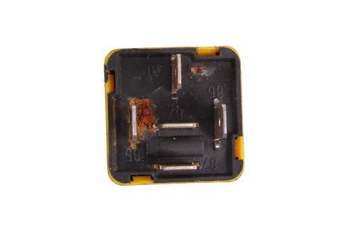 Relé 30A žlté 82461739