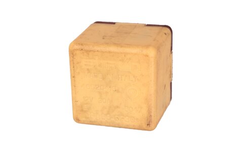 Relé 30A žlté 46520416