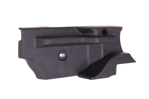 Uchycení podlahy kufru levé 5G6858831