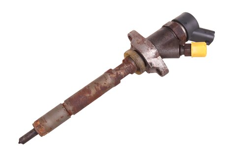 Vstrekovacia tryska 6M5Q-9F593-AA