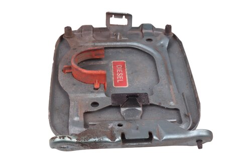 Dvířka nádrže 788308H300