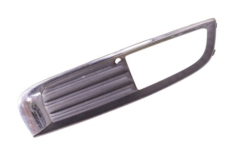 Mřížka předního nárazníku pravá 13269928