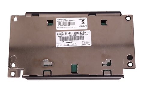 Zosilňovač pre sound systém (BOSE) 4E0910223K
