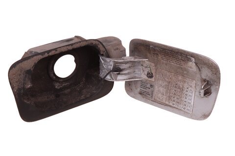 Dvierka nádrže 4E0809857E