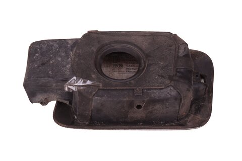 Dvierka nádrže 4E0809857E