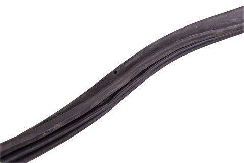 Gumové tesnenie veka kufra 4E0827705E