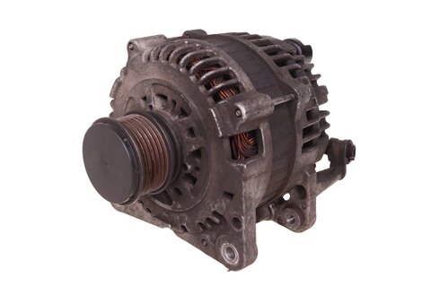 Alternátor 120A s voľnobežkou HITACHI 028903029G