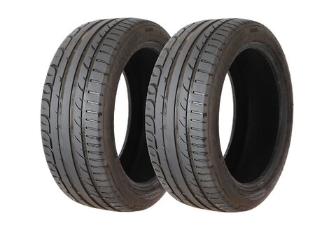 Súprava dvoch pneumatík LETNÁ 225/45 R17 94W KORMORAN UHP (5 mm) rok 2022