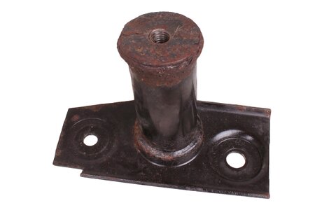 Držiak spodného krytu motora pravý 1K0018966E