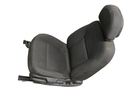 Sedadlo vodiča mechanické/elektrické čierne (TAAR) 13268170