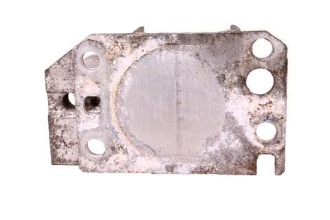 Držiak výstuhy predného nárazníka pravý 4E0807134AB