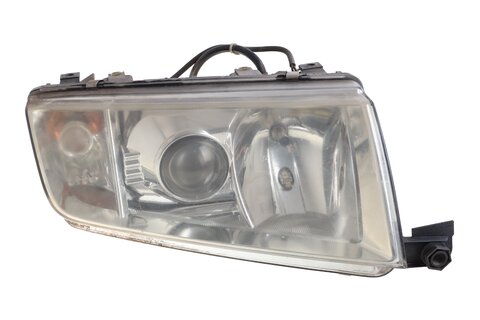 Svetlo predné pravé xenón chróm 6Y1941016S