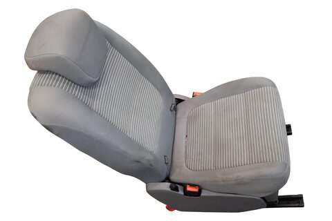 Sedadlo druhého radu šedej stred 7N5883405A
