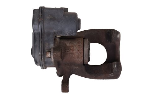 Brzdový strmeň ľavý zadný (s motorčekom) 440119106R