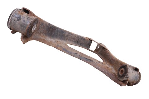 Rameno zadné spodné pravé 7P0505312E