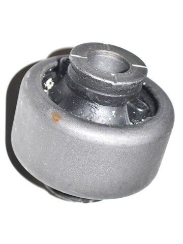 Predné silentblok riadiaceho mechanizmu