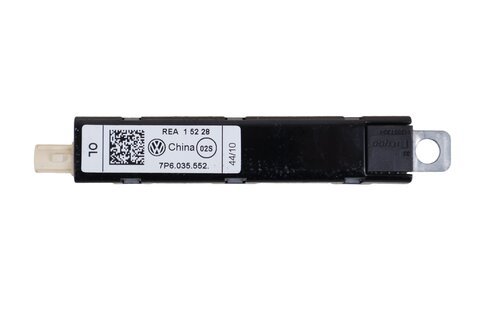 Zosilňovač antény ľavý horný AM/FM 7P6035552