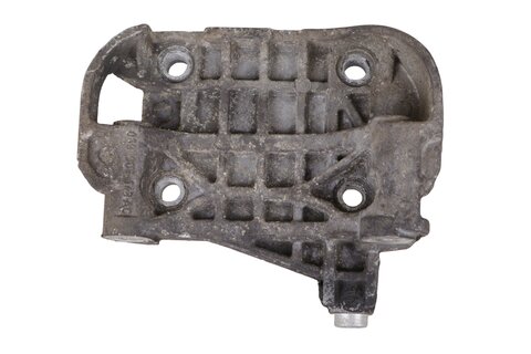 Držiak alternátora 059903143AC