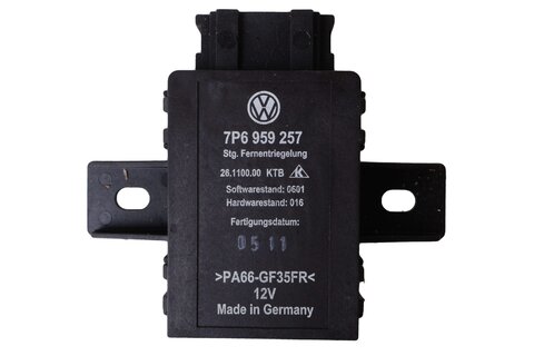 Riadiaca jednotka na odblokovanie opierky zadných sedadiel 7P6959257