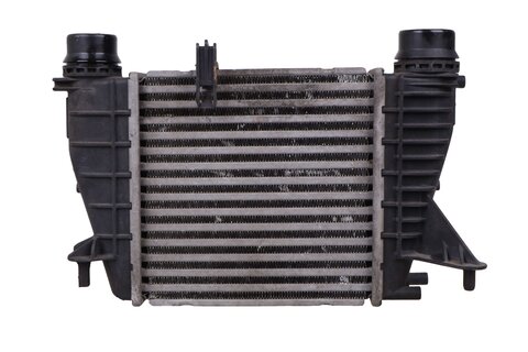 Chladič nasávaného vzduchu - intercooler 144618748R