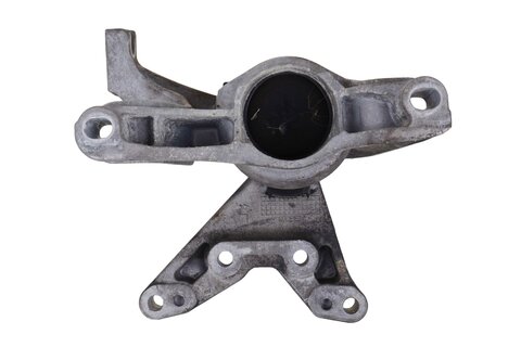 Silentblok motora pravý horný 9800895680