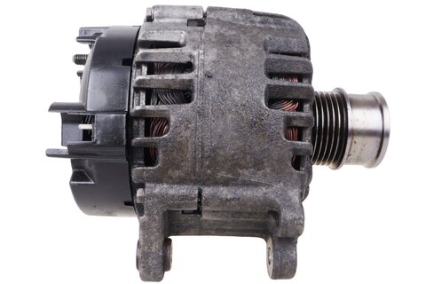 Alternátor 180A VALEO 04E903015S