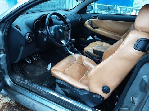 Alfa Romeo GT 1.9 110 kW