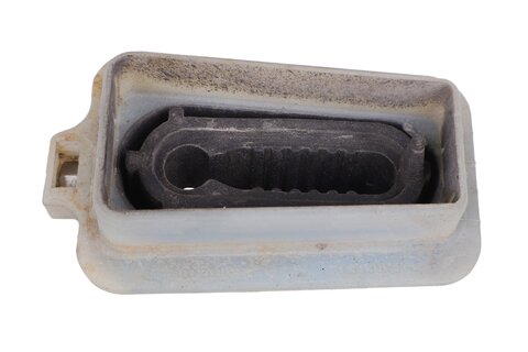 Držiak chladiča spodný L=P 9673630480