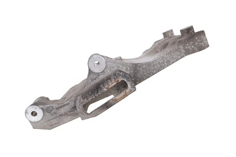 Držiak alternátora a klíma kompresora