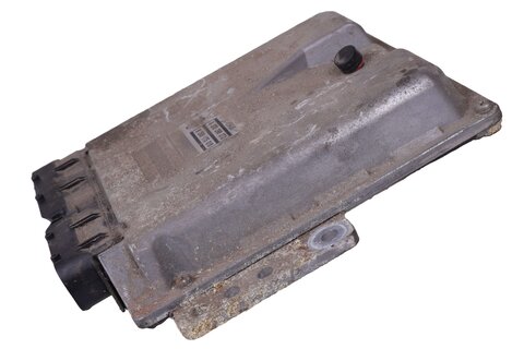 Riadiaca jednotka motora 8200626571