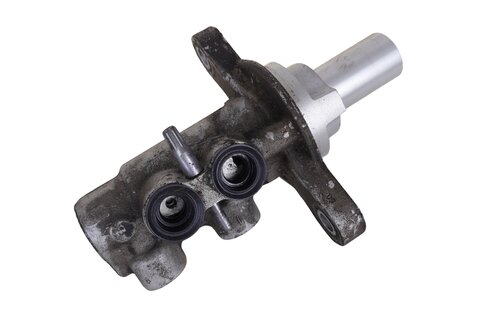 Hlavný brzdový valec 4601X1