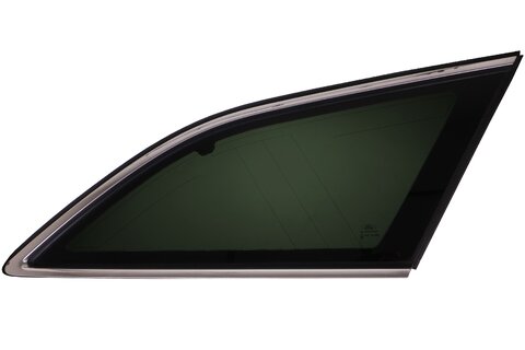 Bočné sklo batožinového priestoru - pravé, čierne + chróm (combi) DS73-N29700-DG