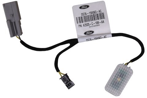 Osvetlenie priehradky spolujazdca DS7A-15A563-AD