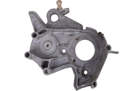 Držiak vstrekovacieho čerpadla 04B130379A