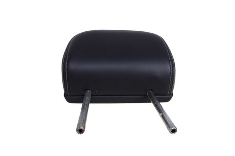 Opierka hlavy zadná čierna kože stred K1UN01DX9AA