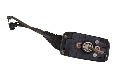 Ovládanie radenia komplet - 8E0711055H