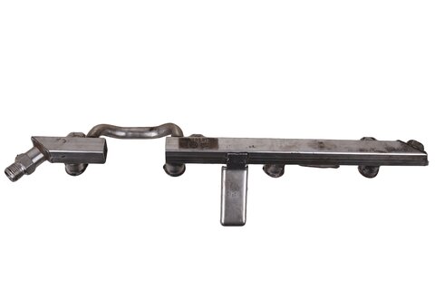 Vstrekovacia lišta (CNG) 03C133317A