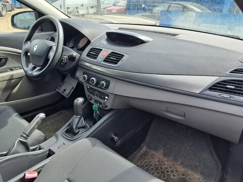 Renault Megane III 1.6 16V 74kW