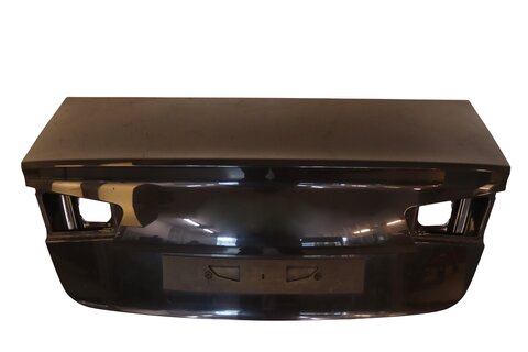 Piate dvere sedan 4G5827023C
