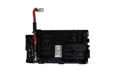 Poistková skrinka motora (UB, C0Y) 13368644
