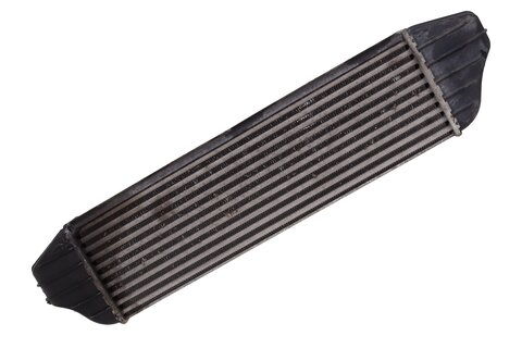 Chladič nasávaného vzduchu - intercooler 17513421803