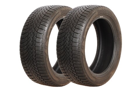 Sada pneumatík ZIMNÁ 215/50 R17 95V BRIDGESTONE BLIZZAK LM005 (5mm) rok 2022