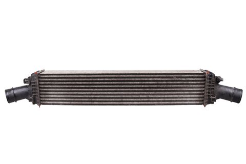 Chladič nasávaného vzduchu - intercooler 8K0145805R