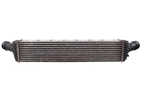 Chladič nasávaného vzduchu - intercooler 8K0145805R